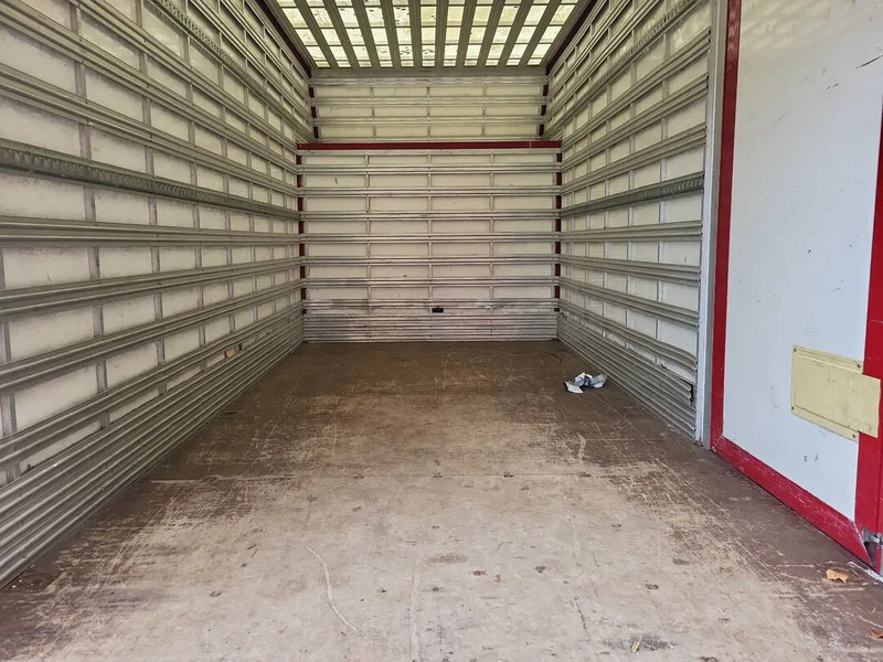 Mercedes-Benz Sprinter 513 CDI - Furgon: slika Mercedes-Benz Sprinter 513 CDI - Furgon Mercedes-Benz Sprinter 513 CDI - Furgon: slika Mercedes-Benz Sprinter 513 CDI - Furgon