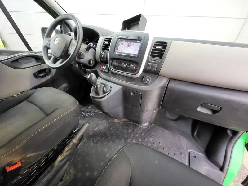 Renault Trafic L2H1 - Mali kombi: slika Renault Trafic L2H1 - Mali kombi Renault Trafic L2H1 - Mali kombi: slika Renault Trafic L2H1 - Mali kombi