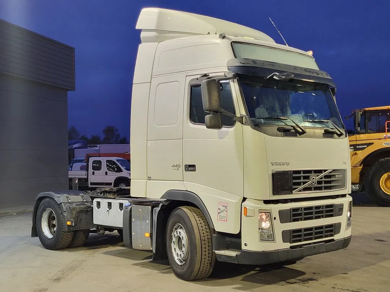 Volvo FH 440 - Tegljač: slika Volvo FH 440 - Tegljač Volvo FH 440 - Tegljač: slika Volvo FH 440 - Tegljač