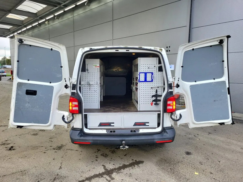 Volkswagen Transporter - Mali kombi: slika Volkswagen Transporter - Mali kombi Volkswagen Transporter - Mali kombi: slika Volkswagen Transporter - Mali kombi