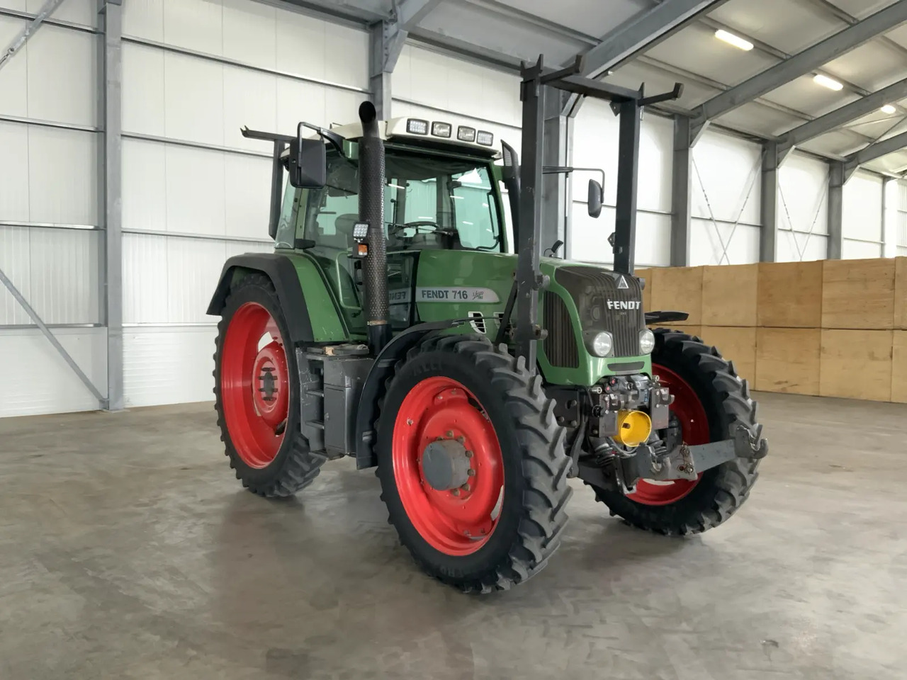 Fendt 716 Vario TMS - Traktor: slika Fendt 716 Vario TMS - Traktor Fendt 716 Vario TMS - Traktor: slika Fendt 716 Vario TMS - Traktor