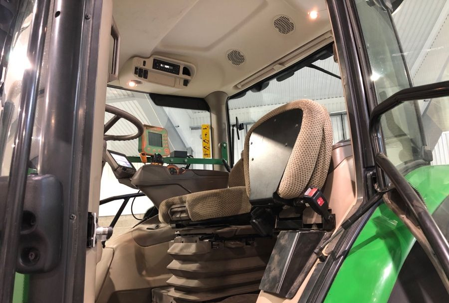 John Deere 6155R - Traktor: slika John Deere 6155R - Traktor John Deere 6155R - Traktor: slika John Deere 6155R - Traktor