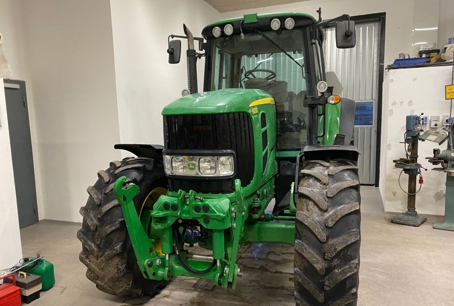 John Deere 6930 Premium - Traktor: slika John Deere 6930 Premium - Traktor John Deere 6930 Premium - Traktor: slika John Deere 6930 Premium - Traktor
