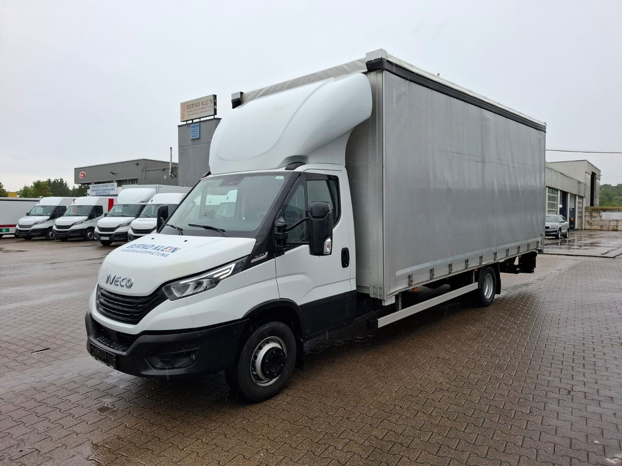 Iveco 72-210A8/P, Klima, Luft, HiMatic, LBW, RFK, - Dostavno vozilo s ceradom: slika Iveco 72-210A8/P, Klima, Luft, HiMatic, LBW, RFK, - Dostavno vozilo s ceradom Iveco 72-210A8/P, Klima, Luft, HiMatic, LBW, RFK, - Dostavno vozilo s ceradom: slika Iveco 72-210A8/P, Klima, Luft, HiMatic, LBW, RFK, - Dostavno vozilo s ceradom