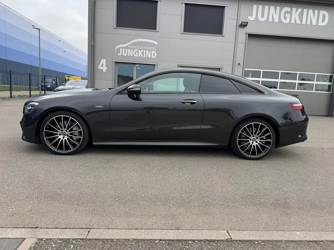 Mercedes-Benz E 53 AMG E -Klasse Coupe E 53 AMG 4Matic - Coupe: slika Mercedes-Benz E 53 AMG E -Klasse Coupe E 53 AMG 4Matic - Coupe Mercedes-Benz E 53 AMG E -Klasse Coupe E 53 AMG 4Matic - Coupe: slika Mercedes-Benz E 53 AMG E -Klasse Coupe E 53 AMG 4Matic - Coupe
