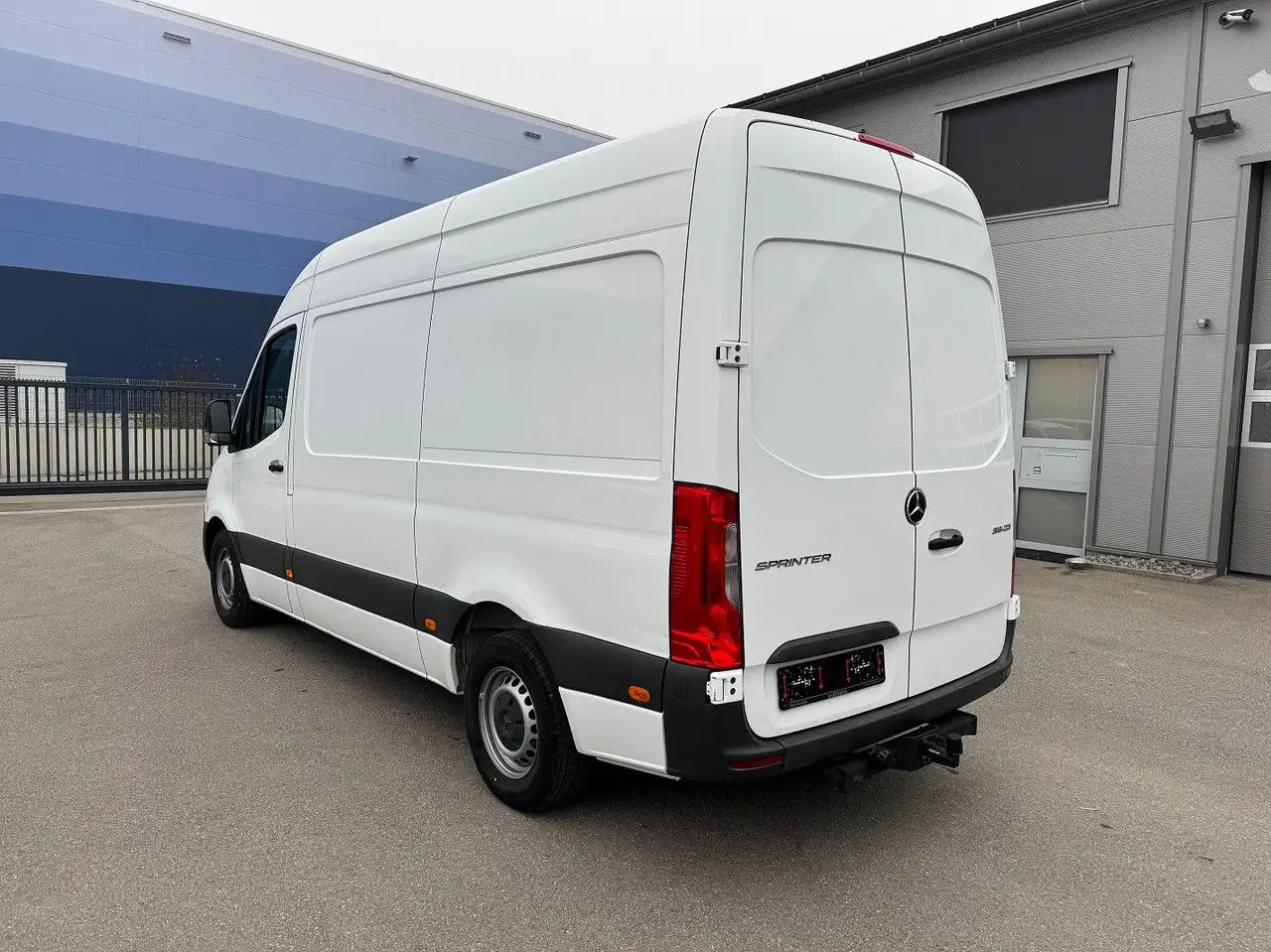 Mercedes-Benz Sprinter 316 CDI Lang Hoch Klima AHK 3,5t - Furgon: slika Mercedes-Benz Sprinter 316 CDI Lang Hoch Klima AHK 3,5t - Furgon Mercedes-Benz Sprinter 316 CDI Lang Hoch Klima AHK 3,5t - Furgon: slika Mercedes-Benz Sprinter 316 CDI Lang Hoch Klima AHK 3,5t - Furgon