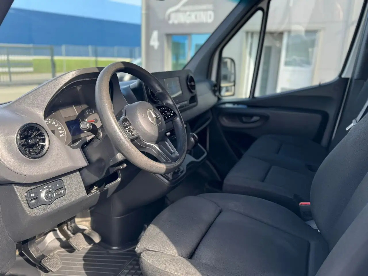 Mercedes-Benz Sprinter 316 CDI Maxi Lang Klima MBUX - Furgon: slika Mercedes-Benz Sprinter 316 CDI Maxi Lang Klima MBUX - Furgon Mercedes-Benz Sprinter 316 CDI Maxi Lang Klima MBUX - Furgon: slika Mercedes-Benz Sprinter 316 CDI Maxi Lang Klima MBUX - Furgon