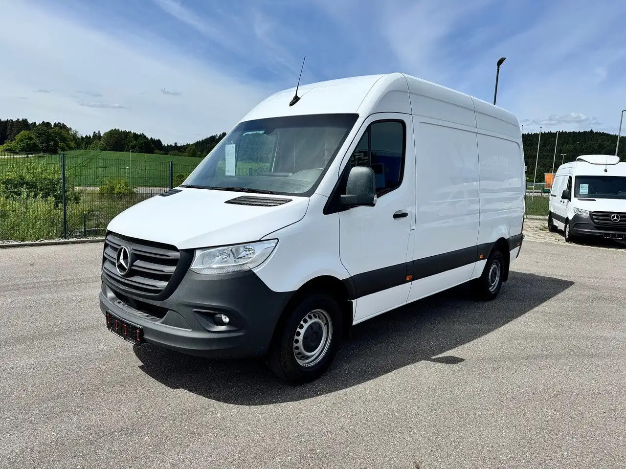 Mercedes-Benz Sprinter 317 CDI Lang Hoch Klima MBUX AHK - Furgon: slika Mercedes-Benz Sprinter 317 CDI Lang Hoch Klima MBUX AHK - Furgon Mercedes-Benz Sprinter 317 CDI Lang Hoch Klima MBUX AHK - Furgon: slika Mercedes-Benz Sprinter 317 CDI Lang Hoch Klima MBUX AHK - Furgon