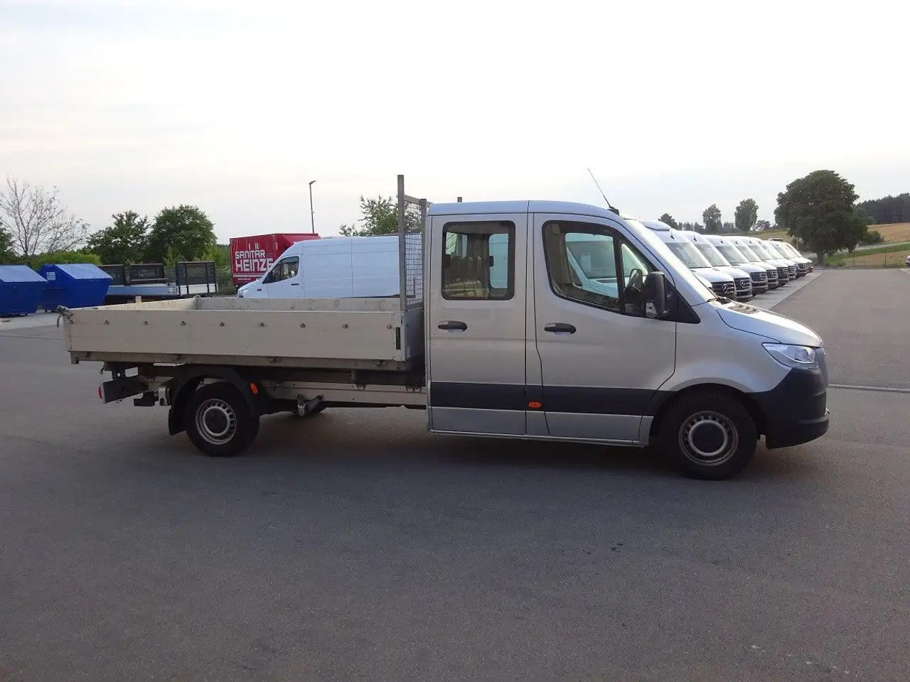 Mercedes-Benz Sprinter 319 CDI DoKa Maxi Kipper AHK 2,8t - Dostavno vozilo s ravnom platformom, Dostavno vozilo s dvostrukom kabinom: slika Mercedes-Benz Sprinter 319 CDI DoKa Maxi Kipper AHK 2,8t - Dostavno vozilo s ravnom platformom, Dostavno vozilo s dvostrukom kabinom Mercedes-Benz Sprinter 319 CDI DoKa Maxi Kipper AHK 2,8t - Dostavno vozilo s ravnom platformom, Dostavno vozilo s dvostrukom kabinom: slika Mercedes-Benz Sprinter 319 CDI DoKa Maxi Kipper AHK 2,8t - Dostavno vozilo s ravnom platformom, Dostavno vozilo s dvostrukom kabinom