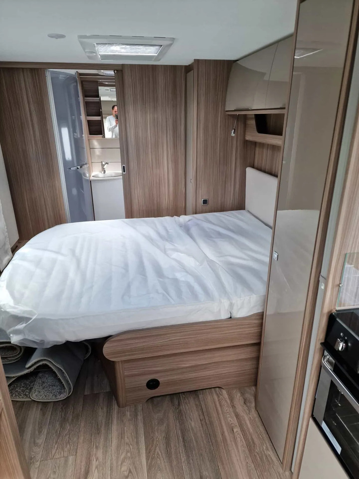 Fendt Tendenza 650 SFD Safety-, Batteri. Fußbodentem - Kamp prikolica: slika Fendt Tendenza 650 SFD Safety-, Batteri. Fußbodentem - Kamp prikolica Fendt Tendenza 650 SFD Safety-, Batteri. Fußbodentem - Kamp prikolica: slika Fendt Tendenza 650 SFD Safety-, Batteri. Fußbodentem - Kamp prikolica