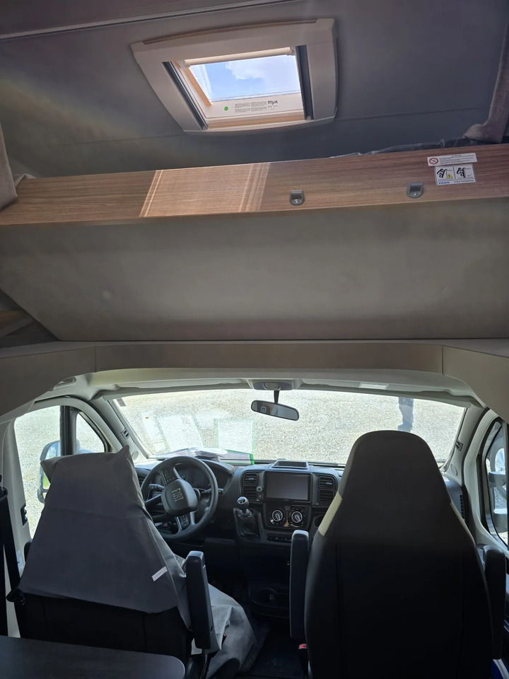 Weinsberg CaraHome 550 MG Markise, AHK, LED - Alkoven kamper: slika Weinsberg CaraHome 550 MG Markise, AHK, LED - Alkoven kamper Weinsberg CaraHome 550 MG Markise, AHK, LED - Alkoven kamper: slika Weinsberg CaraHome 550 MG Markise, AHK, LED - Alkoven kamper