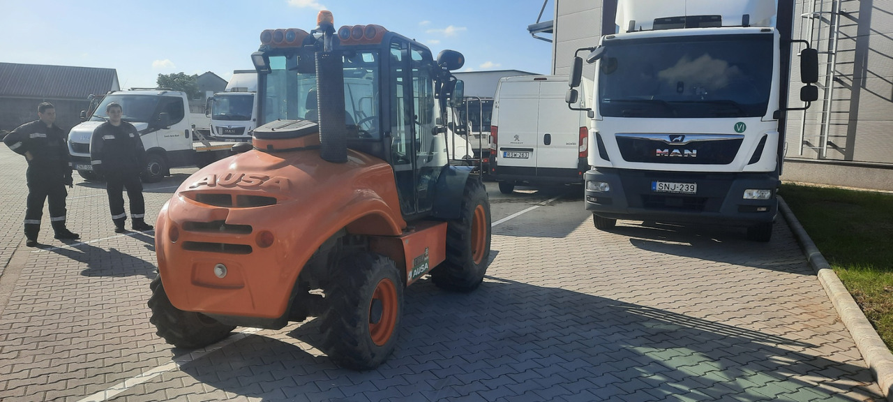 AUSA C350HX 4 Closed Cabin All Wheel Drive - Diesel viličar: slika AUSA C350HX 4 Closed Cabin All Wheel Drive - Diesel viličar AUSA C350HX 4 Closed Cabin All Wheel Drive - Diesel viličar: slika AUSA C350HX 4 Closed Cabin All Wheel Drive - Diesel viličar