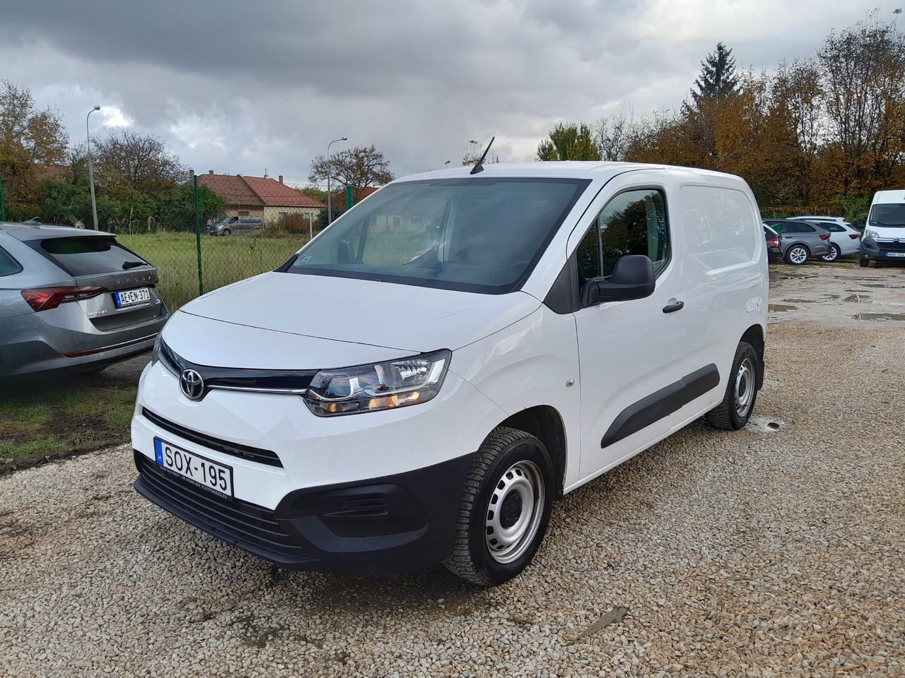 TOYOTA 1.5 City Active 3 Business - Mali kombi: slika TOYOTA 1.5 City Active 3 Business - Mali kombi TOYOTA 1.5 City Active 3 Business - Mali kombi: slika TOYOTA 1.5 City Active 3 Business - Mali kombi