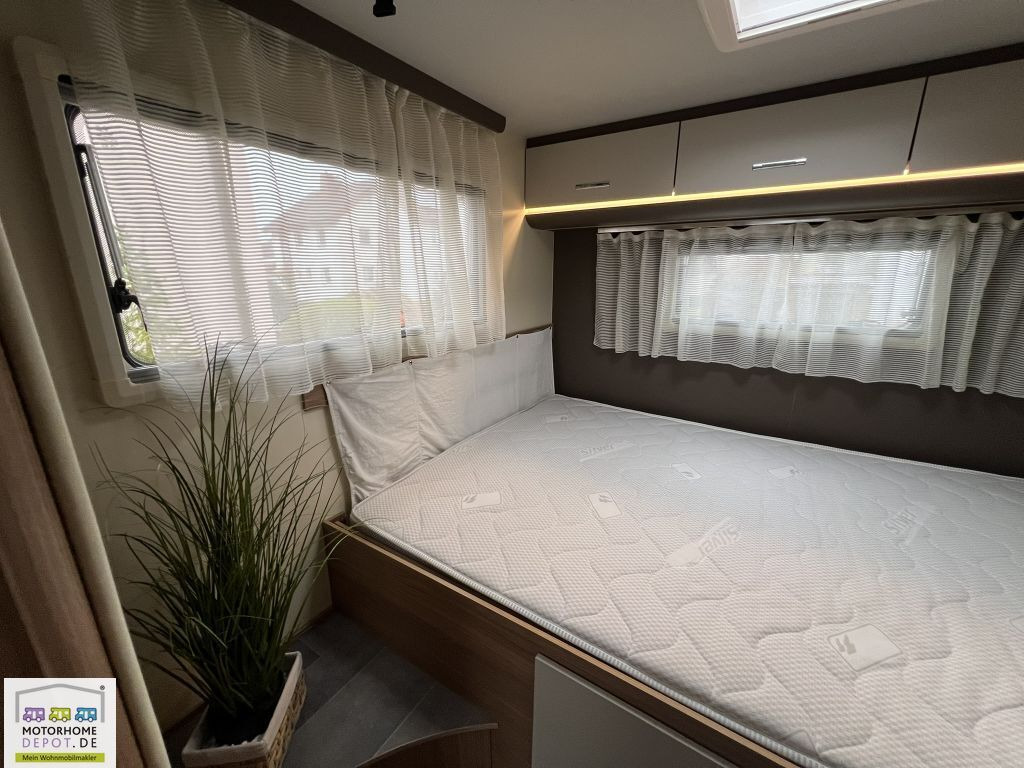 Ahorn Alaska TD Plus Aufl. 4to & Luftfed. & Hubbett - Poluintegrirani kamper: slika Ahorn Alaska TD Plus Aufl. 4to & Luftfed. & Hubbett - Poluintegrirani kamper Ahorn Alaska TD Plus Aufl. 4to & Luftfed. & Hubbett - Poluintegrirani kamper: slika Ahorn Alaska TD Plus Aufl. 4to & Luftfed. & Hubbett - Poluintegrirani kamper