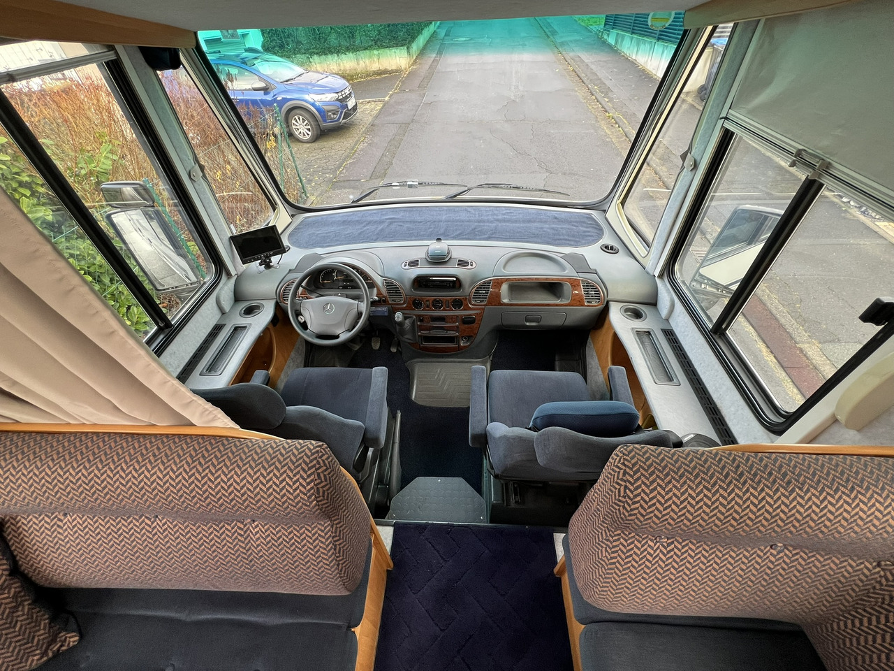 CONCORDE Charisma 750 G Mercedes 416 CDI - Integrirani kamper: slika CONCORDE Charisma 750 G Mercedes 416 CDI - Integrirani kamper CONCORDE Charisma 750 G Mercedes 416 CDI - Integrirani kamper: slika CONCORDE Charisma 750 G Mercedes 416 CDI - Integrirani kamper