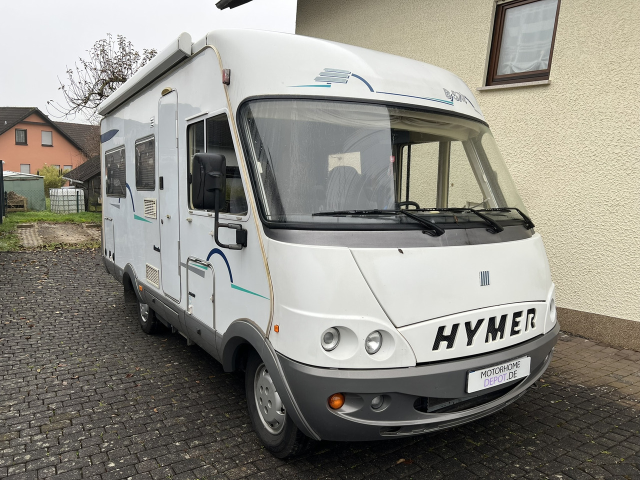HYMER / ERIBA B-Klasse 574 incl. Hubbett - Markise - 3,85 to - Integrirani kamper: slika HYMER / ERIBA B-Klasse 574 incl. Hubbett - Markise - 3,85 to - Integrirani kamper HYMER / ERIBA B-Klasse 574 incl. Hubbett - Markise - 3,85 to - Integrirani kamper: slika HYMER / ERIBA B-Klasse 574 incl. Hubbett - Markise - 3,85 to - Integrirani kamper