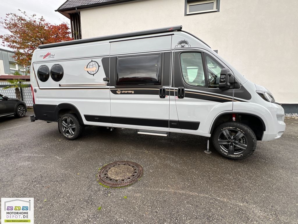 Malibu Van First Class - Two Rooms 640 LE RB charming G - Kamp kombi: slika Malibu Van First Class - Two Rooms 640 LE RB charming G - Kamp kombi Malibu Van First Class - Two Rooms 640 LE RB charming G - Kamp kombi: slika Malibu Van First Class - Two Rooms 640 LE RB charming G - Kamp kombi