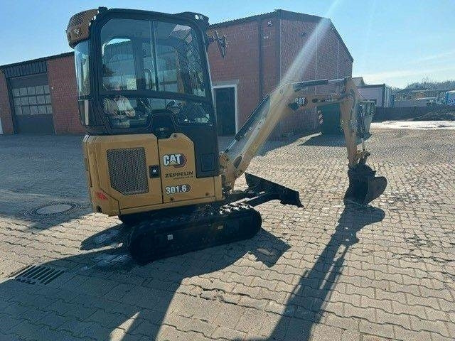 CAT 301.6 - Mini bager: slika CAT 301.6 - Mini bager CAT 301.6 - Mini bager: slika CAT 301.6 - Mini bager