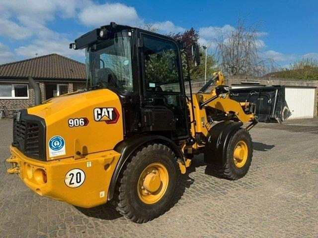 CAT 906 - Utovarivač na kotačima: slika CAT 906 - Utovarivač na kotačima CAT 906 - Utovarivač na kotačima: slika CAT 906 - Utovarivač na kotačima