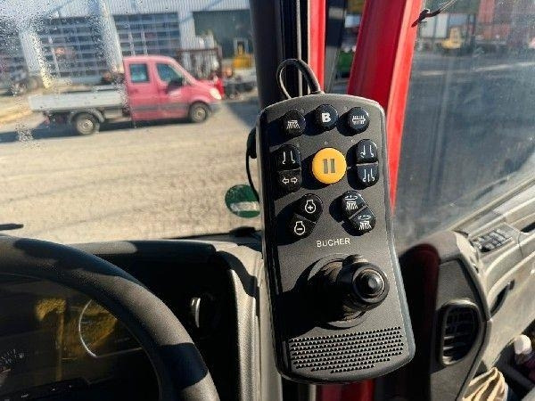 Cestovna čistilica Mercedes-Benz 1829 L: slika Cestovna čistilica Mercedes-Benz 1829 L