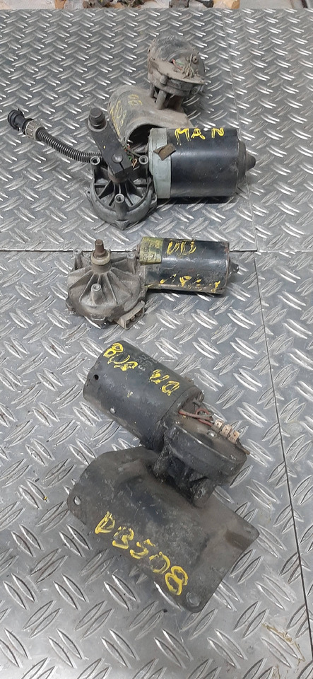 Gebrauchte Scheibenwischer - Motoren, MAN, DB, Artikel - Nr. : 81.99999 - 9999 - Brisač za Kamion: slika Gebrauchte Scheibenwischer - Motoren, MAN, DB, Artikel - Nr. : 81.99999 - 9999 - Brisač za Kamion Gebrauchte Scheibenwischer - Motoren, MAN, DB, Artikel - Nr. : 81.99999 - 9999 - Brisač za Kamion: slika Gebrauchte Scheibenwischer - Motoren, MAN, DB, Artikel - Nr. : 81.99999 - 9999 - Brisač za Kamion