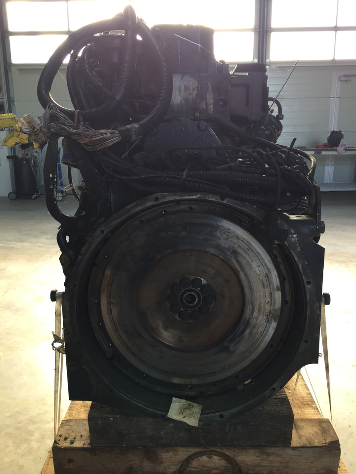 Gebrauchter Motor MAN TGA 26.464, Typ D 2876 LF 04 / 05, Euro 3 - Motor za Kamion: slika Gebrauchter Motor MAN TGA 26.464, Typ D 2876 LF 04 / 05, Euro 3 - Motor za Kamion Gebrauchter Motor MAN TGA 26.464, Typ D 2876 LF 04 / 05, Euro 3 - Motor za Kamion: slika Gebrauchter Motor MAN TGA 26.464, Typ D 2876 LF 04 / 05, Euro 3 - Motor za Kamion