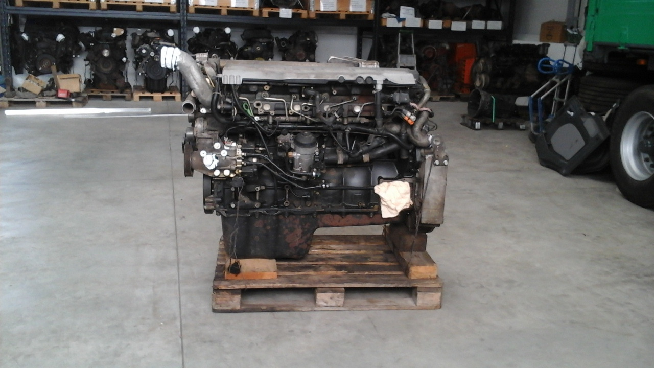 Gebrauchter Motor MAN TGA D 2066 LF 36, Euro 4 - Motor za Kamion: slika Gebrauchter Motor MAN TGA D 2066 LF 36, Euro 4 - Motor za Kamion Gebrauchter Motor MAN TGA D 2066 LF 36, Euro 4 - Motor za Kamion: slika Gebrauchter Motor MAN TGA D 2066 LF 36, Euro 4 - Motor za Kamion
