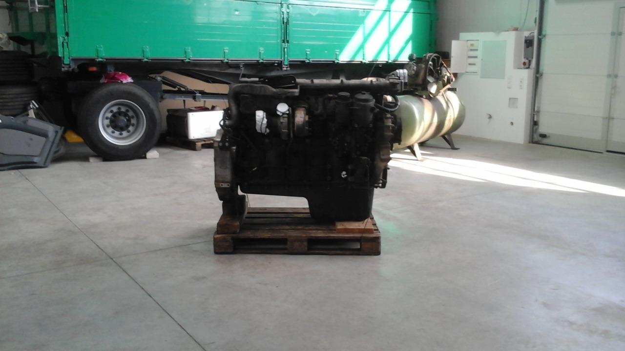 Gebrauchter Motor MAN TGA D 2066 LF 36, Euro 4 - Motor za Kamion: slika Gebrauchter Motor MAN TGA D 2066 LF 36, Euro 4 - Motor za Kamion Gebrauchter Motor MAN TGA D 2066 LF 36, Euro 4 - Motor za Kamion: slika Gebrauchter Motor MAN TGA D 2066 LF 36, Euro 4 - Motor za Kamion