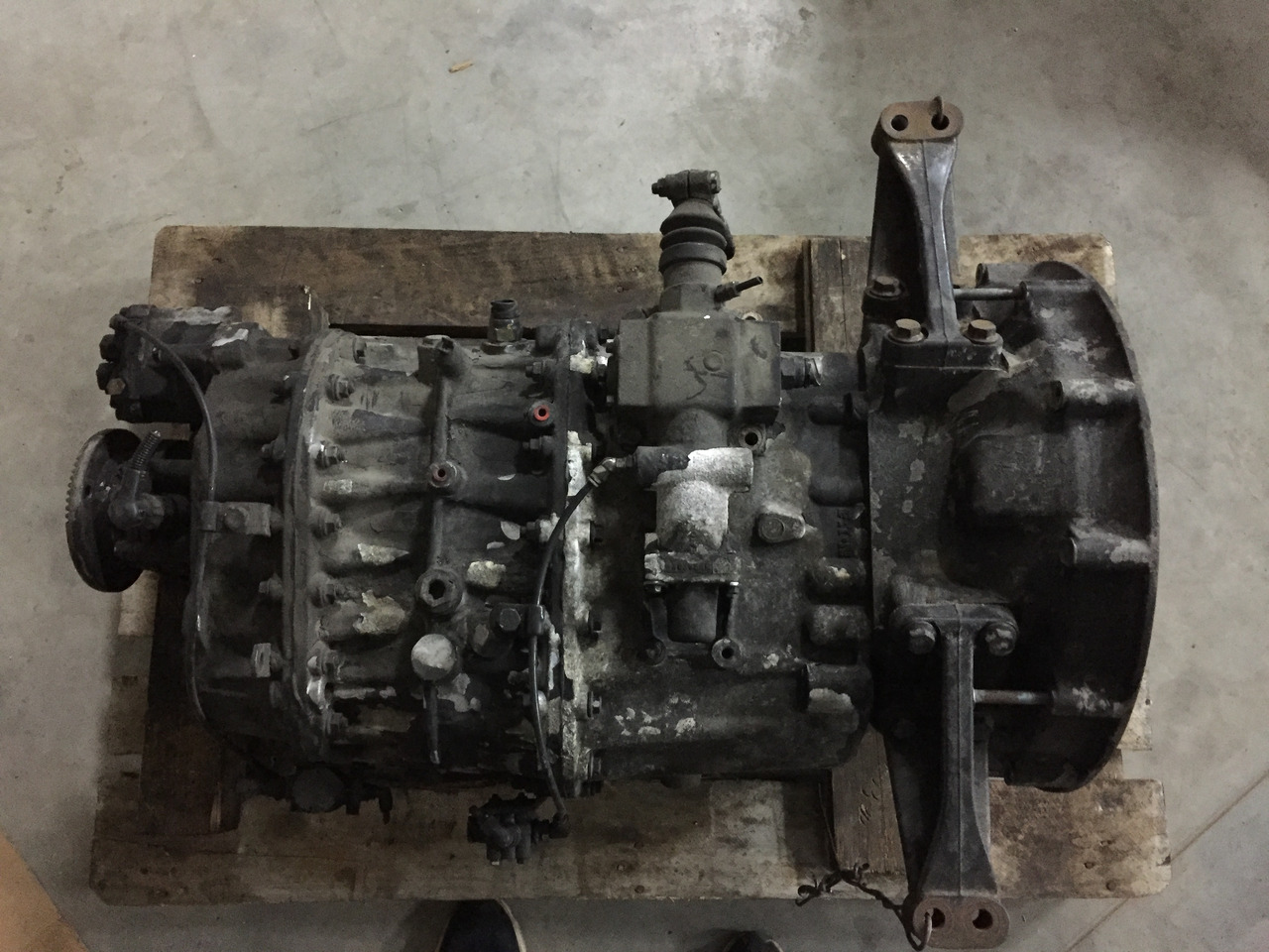 Gebrauchtes Getriebe MAN TGM Typ: ETO FS 8309, Artikel - Nr.: 81.32003 - 6957 - Mjenjač za Kamion: slika Gebrauchtes Getriebe MAN TGM Typ: ETO FS 8309, Artikel - Nr.: 81.32003 - 6957 - Mjenjač za Kamion Gebrauchtes Getriebe MAN TGM Typ: ETO FS 8309, Artikel - Nr.: 81.32003 - 6957 - Mjenjač za Kamion: slika Gebrauchtes Getriebe MAN TGM Typ: ETO FS 8309, Artikel - Nr.: 81.32003 - 6957 - Mjenjač za Kamion