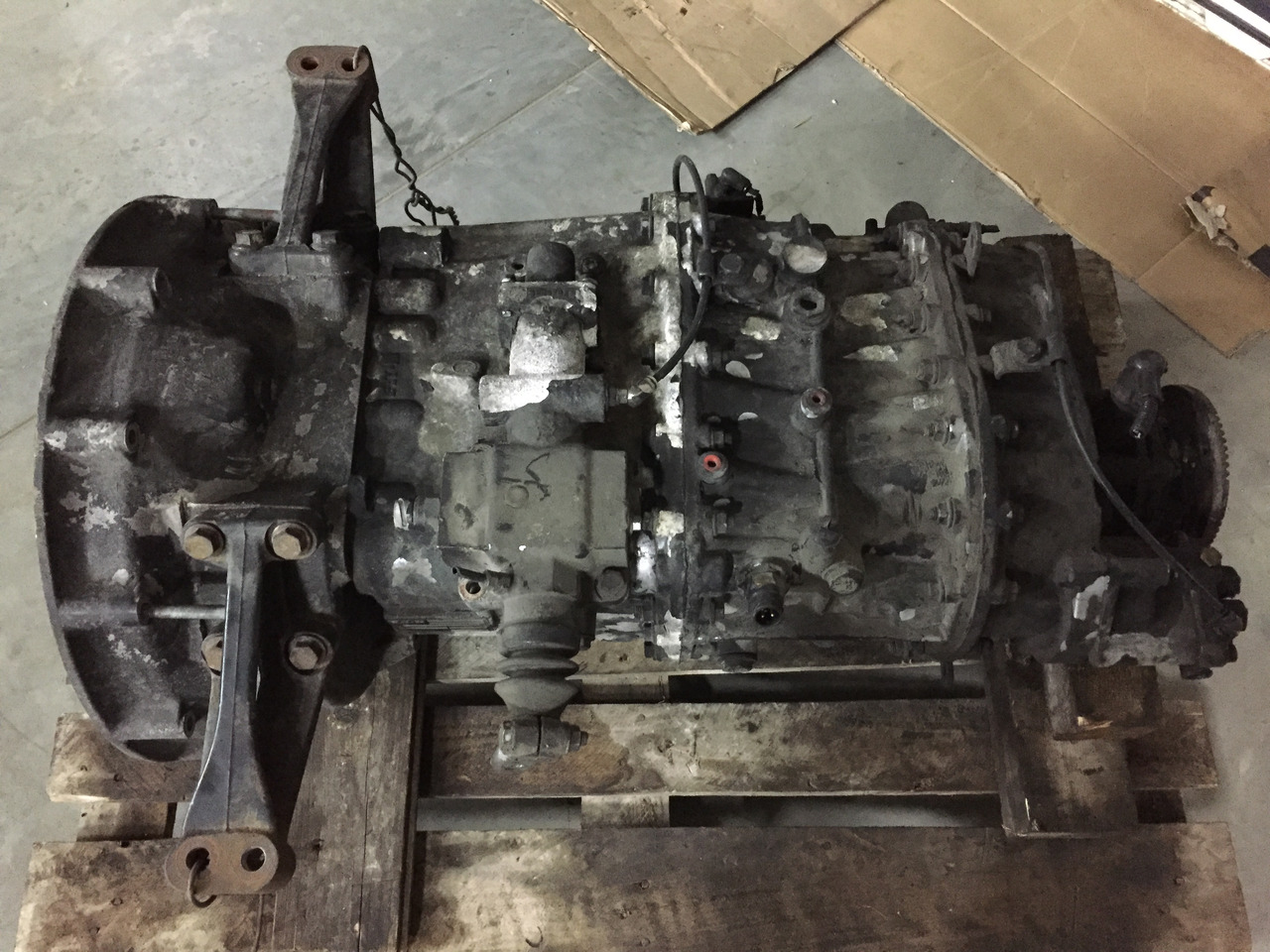 Gebrauchtes Getriebe MAN TGM Typ: ETO FS 8309, Artikel - Nr.: 81.32003 - 6957 - Mjenjač za Kamion: slika Gebrauchtes Getriebe MAN TGM Typ: ETO FS 8309, Artikel - Nr.: 81.32003 - 6957 - Mjenjač za Kamion Gebrauchtes Getriebe MAN TGM Typ: ETO FS 8309, Artikel - Nr.: 81.32003 - 6957 - Mjenjač za Kamion: slika Gebrauchtes Getriebe MAN TGM Typ: ETO FS 8309, Artikel - Nr.: 81.32003 - 6957 - Mjenjač za Kamion