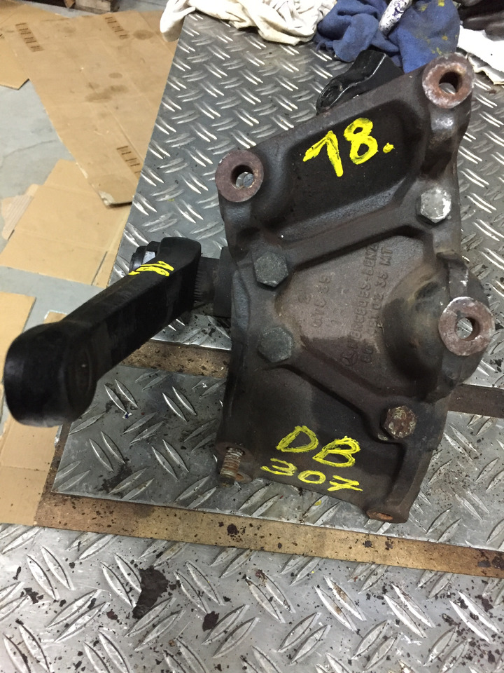 Letva volana za Kamion Gebrauchtes Lenkgetriebe DB 307, Artikel - Nr.: 81.9999 - 9999: slika Letva volana za Kamion Gebrauchtes Lenkgetriebe DB 307, Artikel - Nr.: 81.9999 - 9999