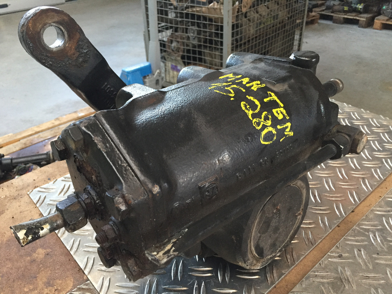 Gebrauchtes Lenkgetriebe, MAN TGM 15.280, Artikel - Nr. : 85.46200 - 6019 - Letva volana za Kamion: slika Gebrauchtes Lenkgetriebe, MAN TGM 15.280, Artikel - Nr. : 85.46200 - 6019 - Letva volana za Kamion Gebrauchtes Lenkgetriebe, MAN TGM 15.280, Artikel - Nr. : 85.46200 - 6019 - Letva volana za Kamion: slika Gebrauchtes Lenkgetriebe, MAN TGM 15.280, Artikel - Nr. : 85.46200 - 6019 - Letva volana za Kamion