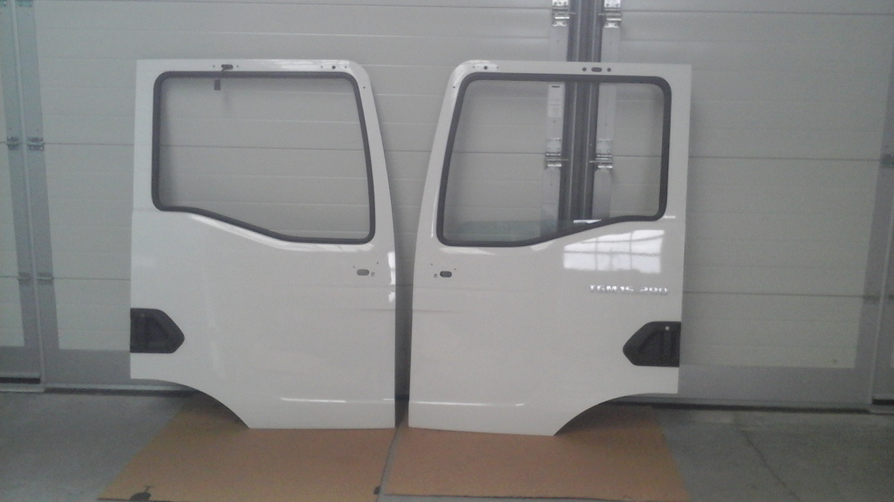 Neuwertige Türen, links und rechts, MAN TGM / TG3 15.290 Rohtüre, Artikel - Nr: 81.62600 - 4143 / 44 - Vrata i dijelovi za Kamion: slika Neuwertige Türen, links und rechts, MAN TGM / TG3 15.290 Rohtüre, Artikel - Nr: 81.62600 - 4143 / 44 - Vrata i dijelovi za Kamion Neuwertige Türen, links und rechts, MAN TGM / TG3 15.290 Rohtüre, Artikel - Nr: 81.62600 - 4143 / 44 - Vrata i dijelovi za Kamion: slika Neuwertige Türen, links und rechts, MAN TGM / TG3 15.290 Rohtüre, Artikel - Nr: 81.62600 - 4143 / 44 - Vrata i dijelovi za Kamion