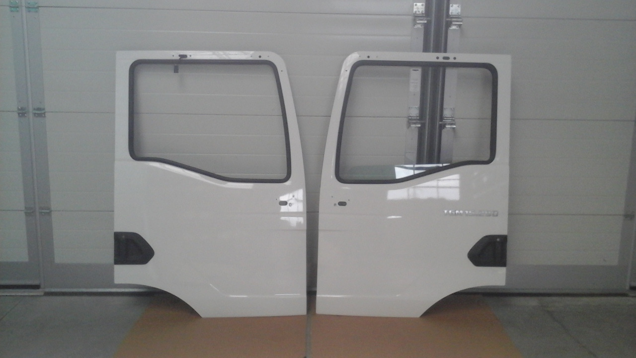 Neuwertige Türen, links und rechts, MAN TGM / TG3 15.290 Rohtüre, Artikel - Nr: 81.62600 - 4143 / 44 - Vrata i dijelovi za Kamion: slika Neuwertige Türen, links und rechts, MAN TGM / TG3 15.290 Rohtüre, Artikel - Nr: 81.62600 - 4143 / 44 - Vrata i dijelovi za Kamion Neuwertige Türen, links und rechts, MAN TGM / TG3 15.290 Rohtüre, Artikel - Nr: 81.62600 - 4143 / 44 - Vrata i dijelovi za Kamion: slika Neuwertige Türen, links und rechts, MAN TGM / TG3 15.290 Rohtüre, Artikel - Nr: 81.62600 - 4143 / 44 - Vrata i dijelovi za Kamion