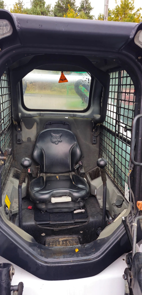 BOBCAT S570 - Mini utovarivač: slika BOBCAT S570 - Mini utovarivač BOBCAT S570 - Mini utovarivač: slika BOBCAT S570 - Mini utovarivač