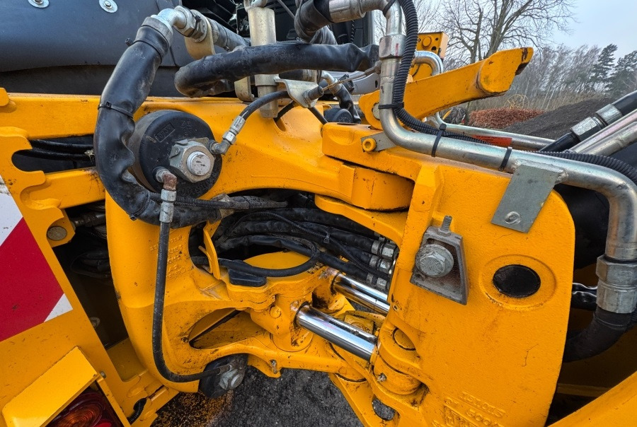 JCB 4CX SITEMASTER - Bager: slika JCB 4CX SITEMASTER - Bager JCB 4CX SITEMASTER - Bager: slika JCB 4CX SITEMASTER - Bager