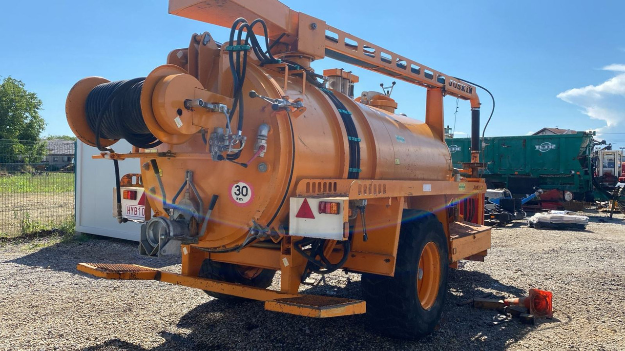 JOSKIN - Vakum kamion: slika JOSKIN - Vakum kamion JOSKIN - Vakum kamion: slika JOSKIN - Vakum kamion