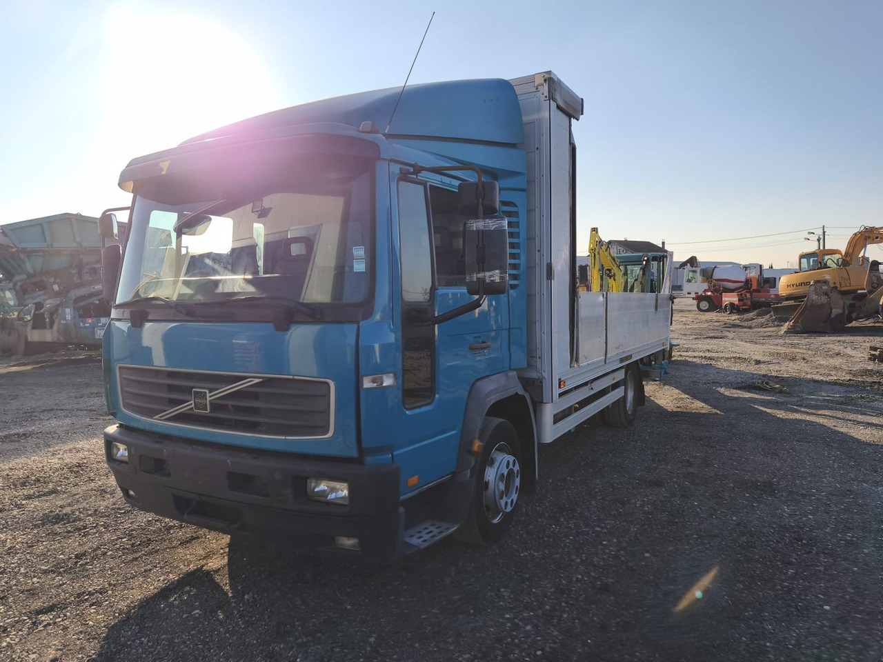 VOLVO FL 12 250, 2004 god. - Autotransporter: slika VOLVO FL 12 250, 2004 god. - Autotransporter VOLVO FL 12 250, 2004 god. - Autotransporter: slika VOLVO FL 12 250, 2004 god. - Autotransporter