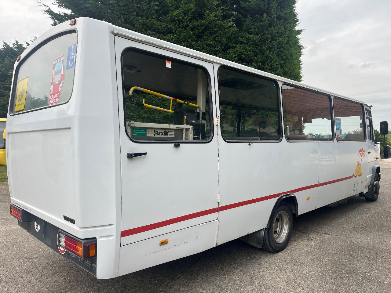 Mercedes-Benz Vario 814 Retarder - Prigradski autobus: slika Mercedes-Benz Vario 814 Retarder - Prigradski autobus Mercedes-Benz Vario 814 Retarder - Prigradski autobus: slika Mercedes-Benz Vario 814 Retarder - Prigradski autobus