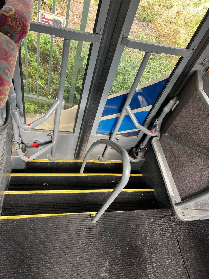 Turistički autobus Van Hool 915 SC2: slika Turistički autobus Van Hool 915 SC2