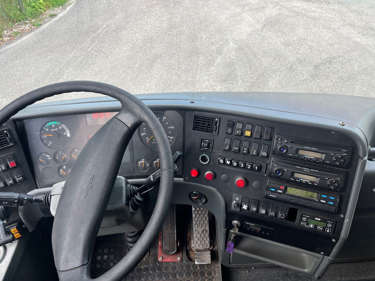 Turistički autobus Van Hool 915 SC2: slika Turistički autobus Van Hool 915 SC2