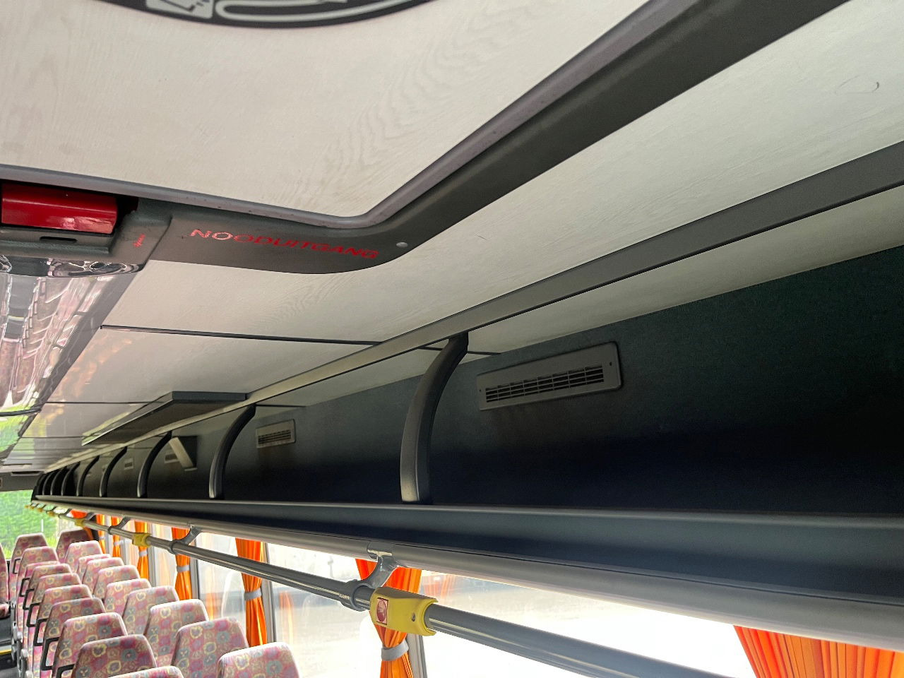 Turistički autobus Van Hool 915 SC2: slika Turistički autobus Van Hool 915 SC2