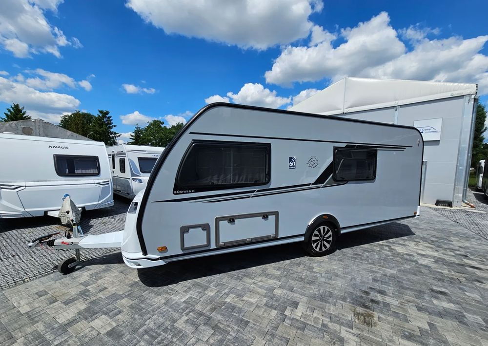KNAUS Sudwind 550 FSK - Kamp prikolica: slika KNAUS Sudwind 550 FSK - Kamp prikolica KNAUS Sudwind 550 FSK - Kamp prikolica: slika KNAUS Sudwind 550 FSK - Kamp prikolica