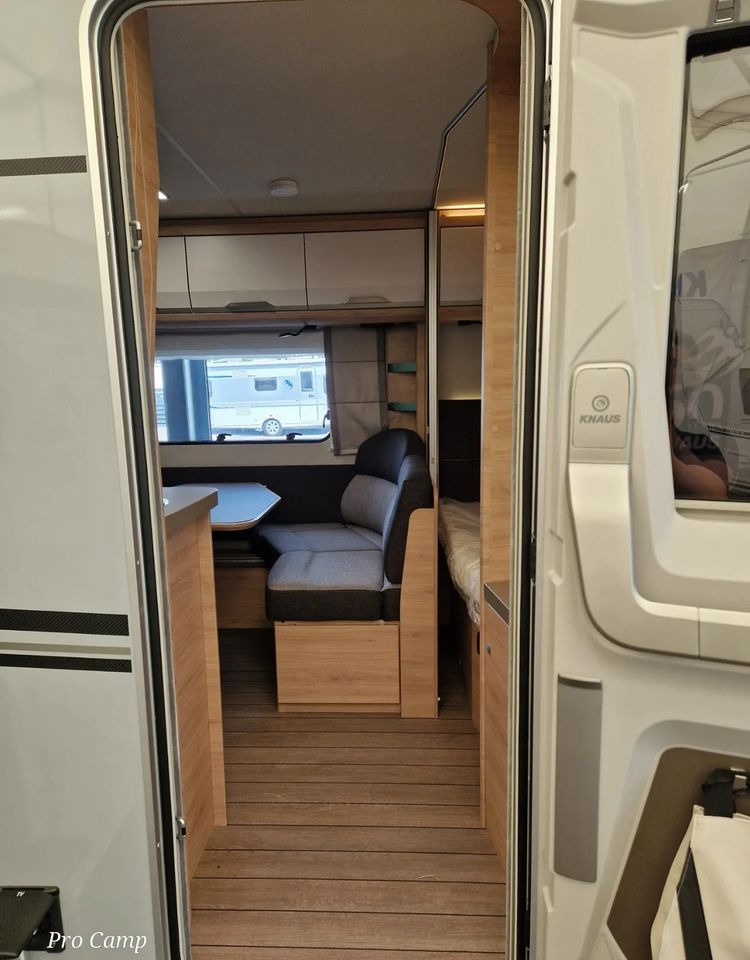 KNAUS Sudwind 580 QS - Kamp prikolica: slika KNAUS Sudwind 580 QS - Kamp prikolica KNAUS Sudwind 580 QS - Kamp prikolica: slika KNAUS Sudwind 580 QS - Kamp prikolica