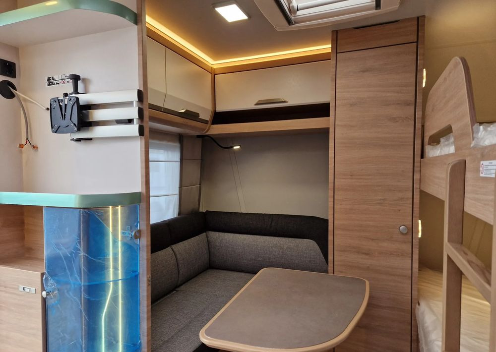 Novi Kamp prikolica KNAUS Sudwind 650 FSK Wersja Jubileuszowa 2023: slika Novi Kamp prikolica KNAUS Sudwind 650 FSK Wersja Jubileuszowa 2023 Novi Kamp prikolica KNAUS Sudwind 650 FSK Wersja Jubileuszowa 2023: slika Novi Kamp prikolica KNAUS Sudwind 650 FSK Wersja Jubileuszowa 2023