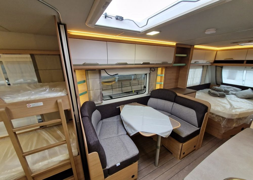 Novi Kamp prikolica KNAUS Sudwind 650 FSK Wersja Jubileuszowa 2023: slika Novi Kamp prikolica KNAUS Sudwind 650 FSK Wersja Jubileuszowa 2023 Novi Kamp prikolica KNAUS Sudwind 650 FSK Wersja Jubileuszowa 2023: slika Novi Kamp prikolica KNAUS Sudwind 650 FSK Wersja Jubileuszowa 2023