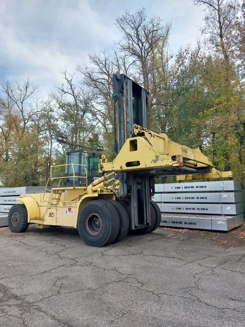 HYSTER H48.00E-16CH - Stroj za rukovanje kontejnerima: slika HYSTER H48.00E-16CH - Stroj za rukovanje kontejnerima HYSTER H48.00E-16CH - Stroj za rukovanje kontejnerima: slika HYSTER H48.00E-16CH - Stroj za rukovanje kontejnerima