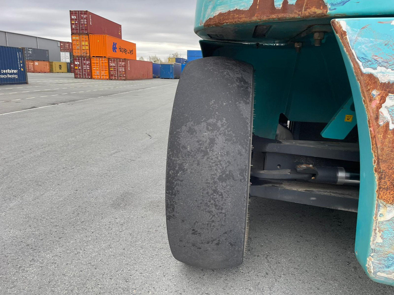 KONECRANES SMV 4123 CC5 - Dohvatni viličar: slika KONECRANES SMV 4123 CC5 - Dohvatni viličar KONECRANES SMV 4123 CC5 - Dohvatni viličar: slika KONECRANES SMV 4123 CC5 - Dohvatni viličar