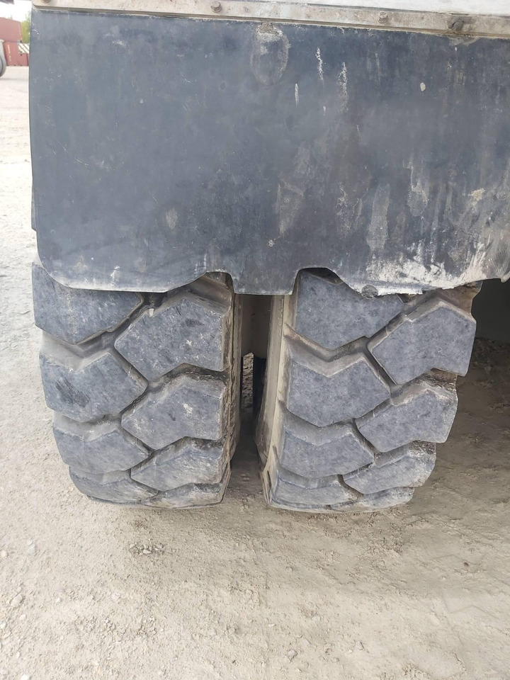 SMV KONECRANES SMV 6/7 ECC 100DS - Stroj za rukovanje kontejnerima: slika SMV KONECRANES SMV 6/7 ECC 100DS - Stroj za rukovanje kontejnerima SMV KONECRANES SMV 6/7 ECC 100DS - Stroj za rukovanje kontejnerima: slika SMV KONECRANES SMV 6/7 ECC 100DS - Stroj za rukovanje kontejnerima