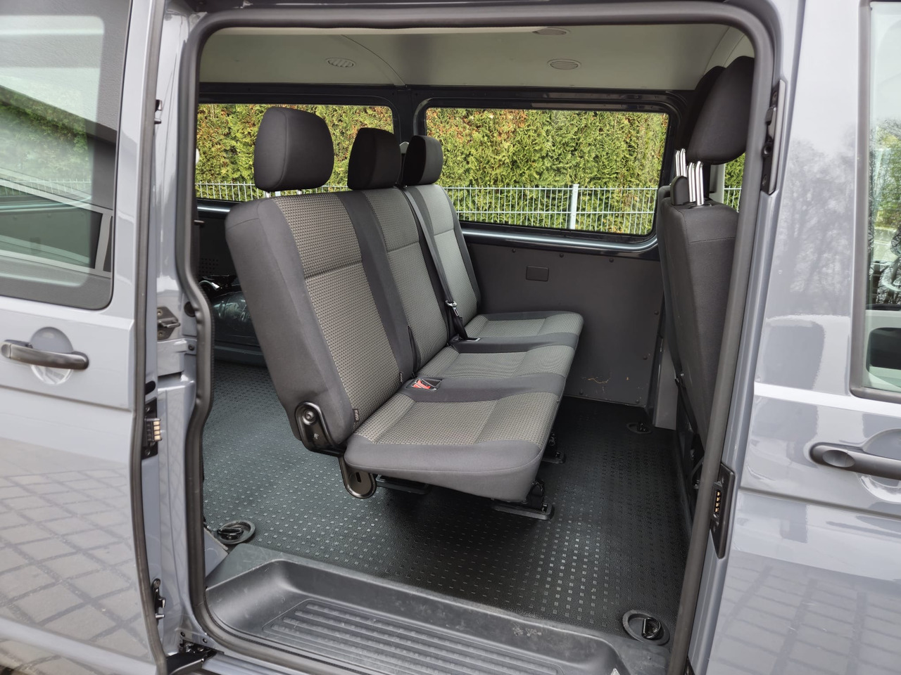 Putnički kombi VOLKSWAGEN T6.1 Transporter Kombi LR/Navi/AppCon./6-Sitzer: slika Putnički kombi VOLKSWAGEN T6.1 Transporter Kombi LR/Navi/AppCon./6-Sitzer Putnički kombi VOLKSWAGEN T6.1 Transporter Kombi LR/Navi/AppCon./6-Sitzer: slika Putnički kombi VOLKSWAGEN T6.1 Transporter Kombi LR/Navi/AppCon./6-Sitzer